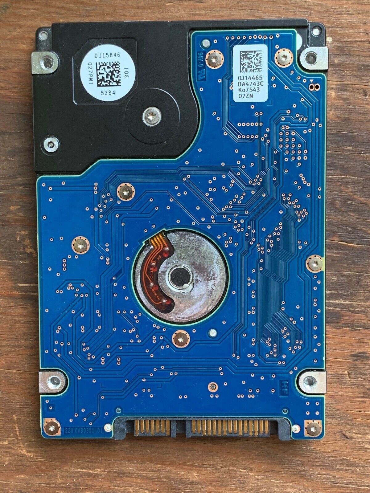 HTS721010A9E630 – 0J14465 DA4743 – HDD:7K1000-1000 – TS7SAF100 – DA6326 – P/N: 0J22423 – 1TB – 2.5" – SATA