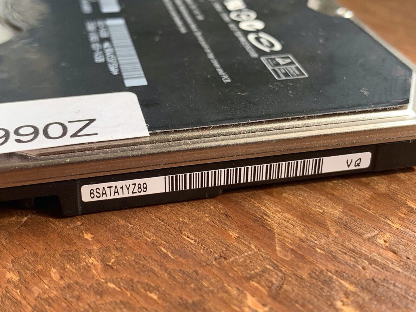 MK3253GSX – G002217 – HDD2H17 – A0/LM005B – 250GB – 2.5" – SATA