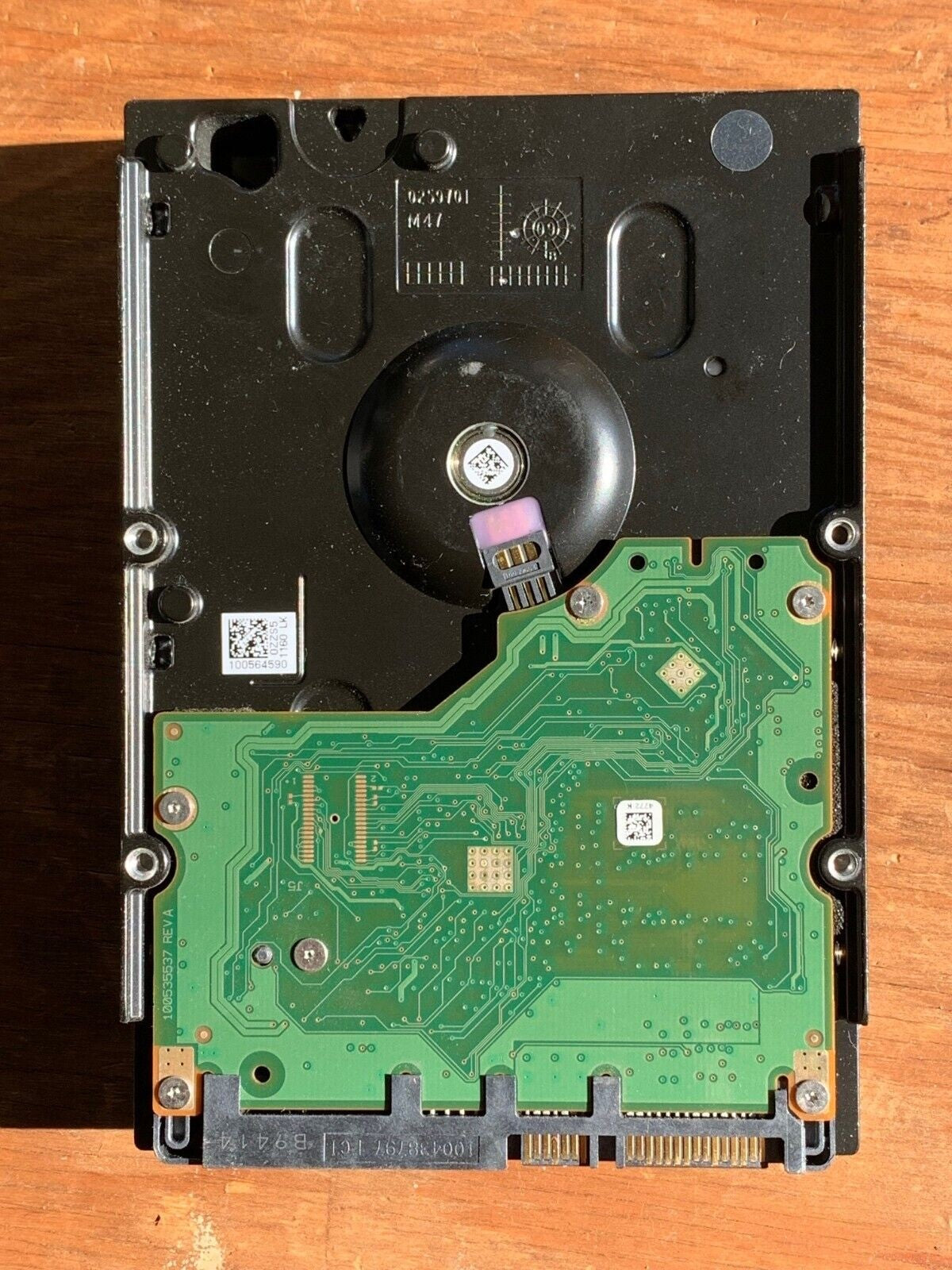ST31000528AS – 100535537 REV A – S/N: 5VP2GLSL – P/N: 9SL154-040 – F/W: AP24 – Site: WU – Date: 10202 – 1TB – 3.5" – SATA
