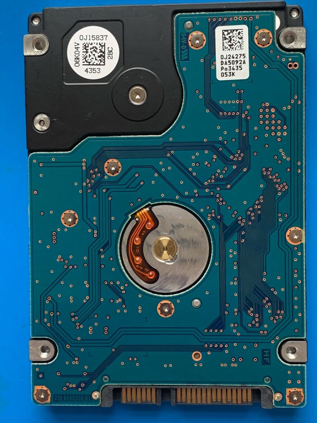 HTS541010A9E662 – 0J24275 DA5092 – DA5747 – P/N: 0J38093 – 1TB – 2.5" – SATA