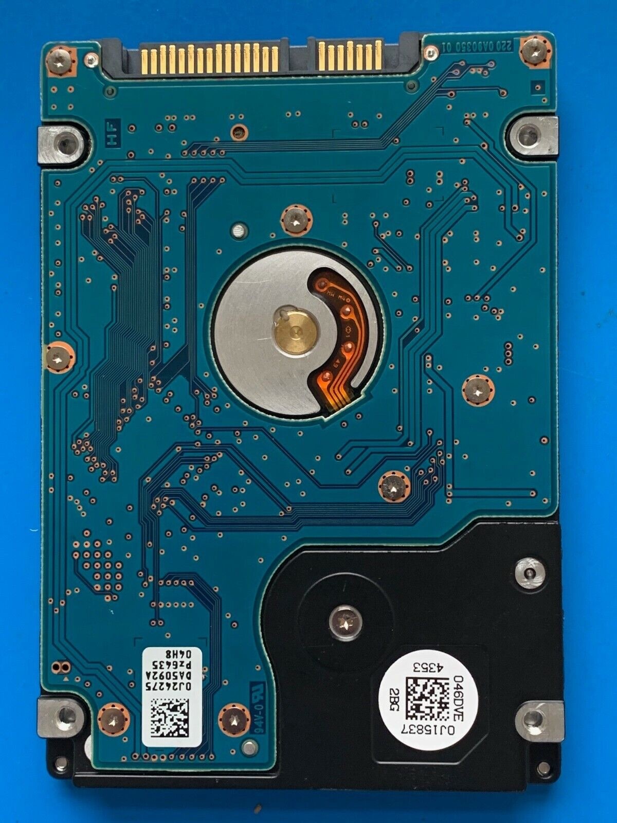 HTS541010A9E680 – 0J24275 DA5092 – DA5747 – P/N: 0J39093 – 1TB – 2.5" – SATA