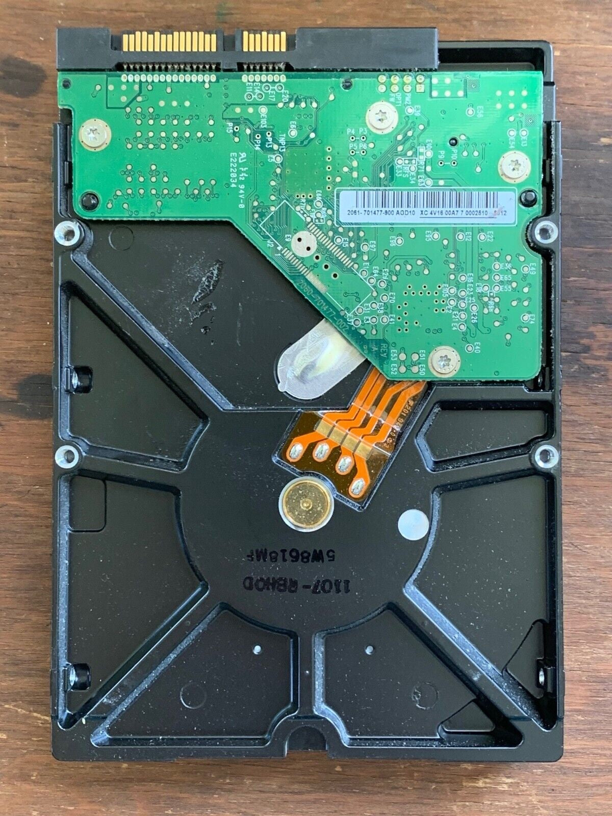 WD5000AAKS-40YGA1 – 2060-701477-002 Rev A – HHRNHT2MHB – 1107-RBHOD 5W8618MF – Date: 25 JUN 2008 – 500GB – 3.5" – SATA