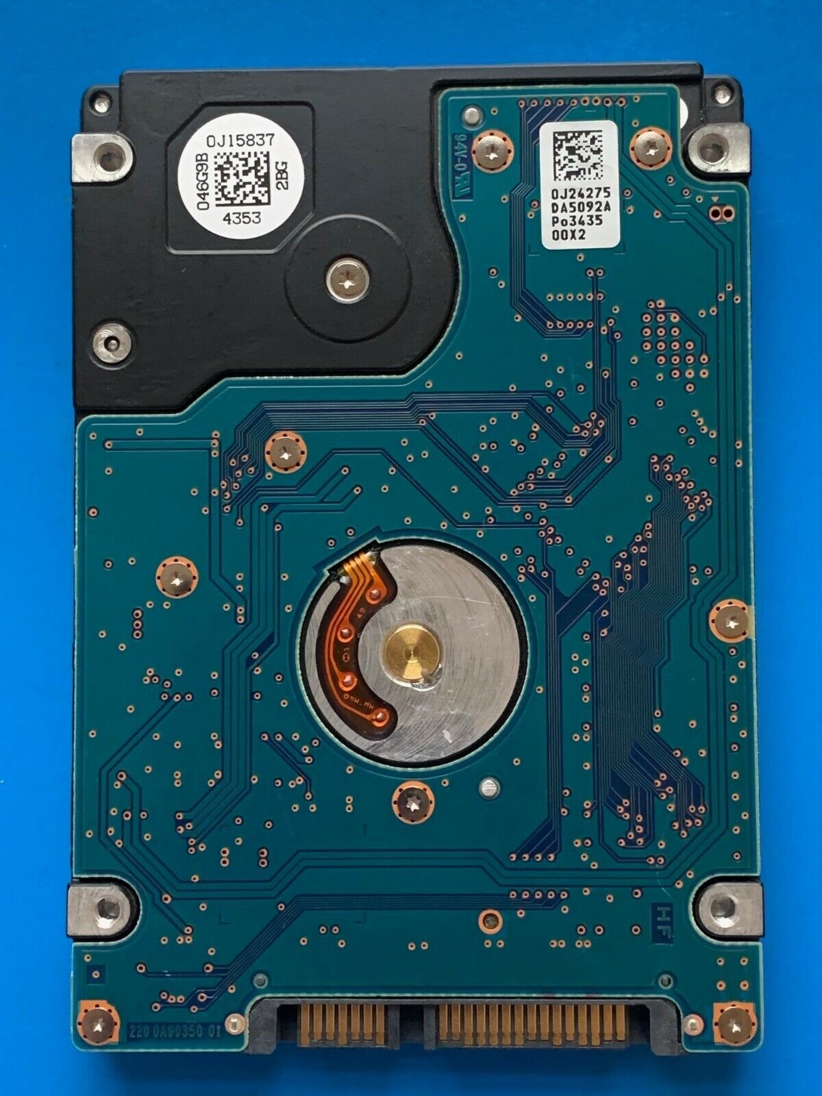 HTS541010A9E662 – 0J24275 DA5092 – DA5747 – P/N: 0J38093 – 1TB – 2.5" – SATA
