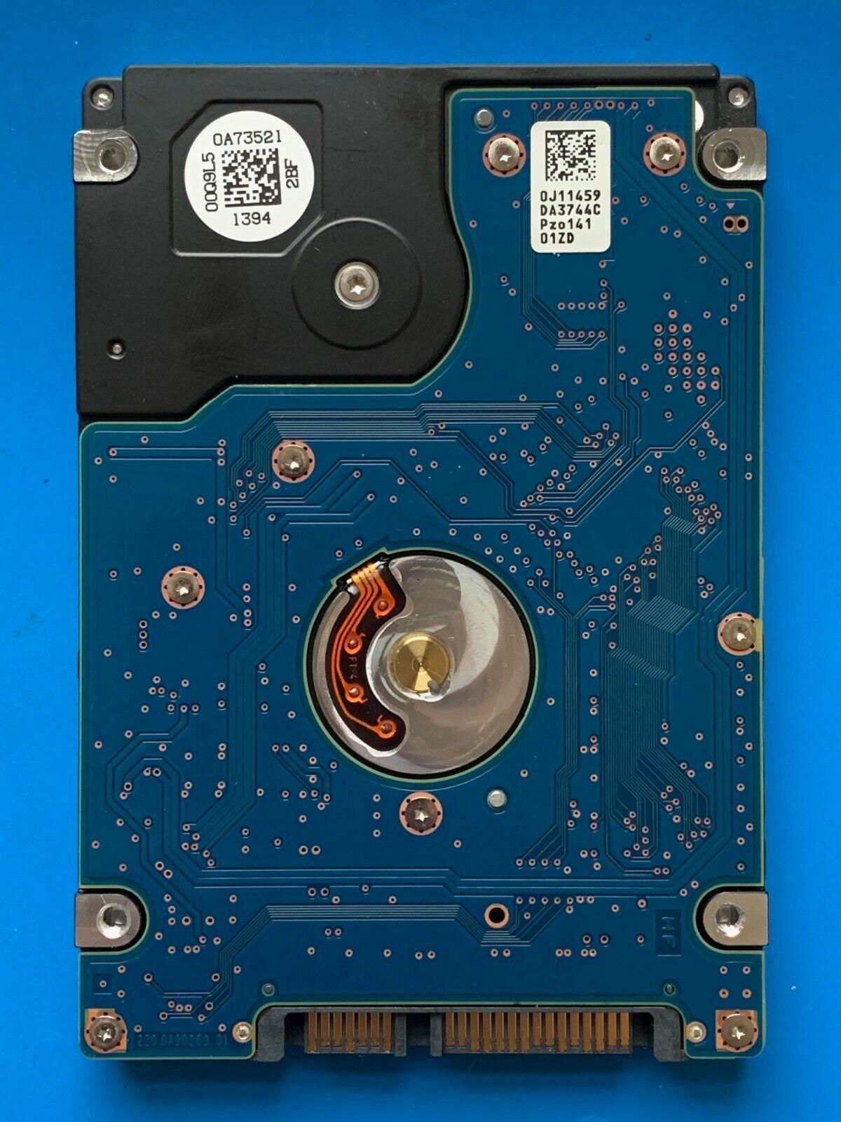 HTS547575A9E384 – 0J11459 DA3744 - 0J25313 – DA4612 – 750GB – 2.5" – SATA