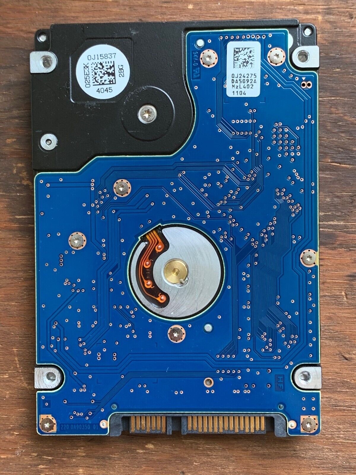 HTS541010A9E662 – 0J24275 DA5092 – DA5747 – P/N: 0J38093 – 1TB – 2.5" – SATA