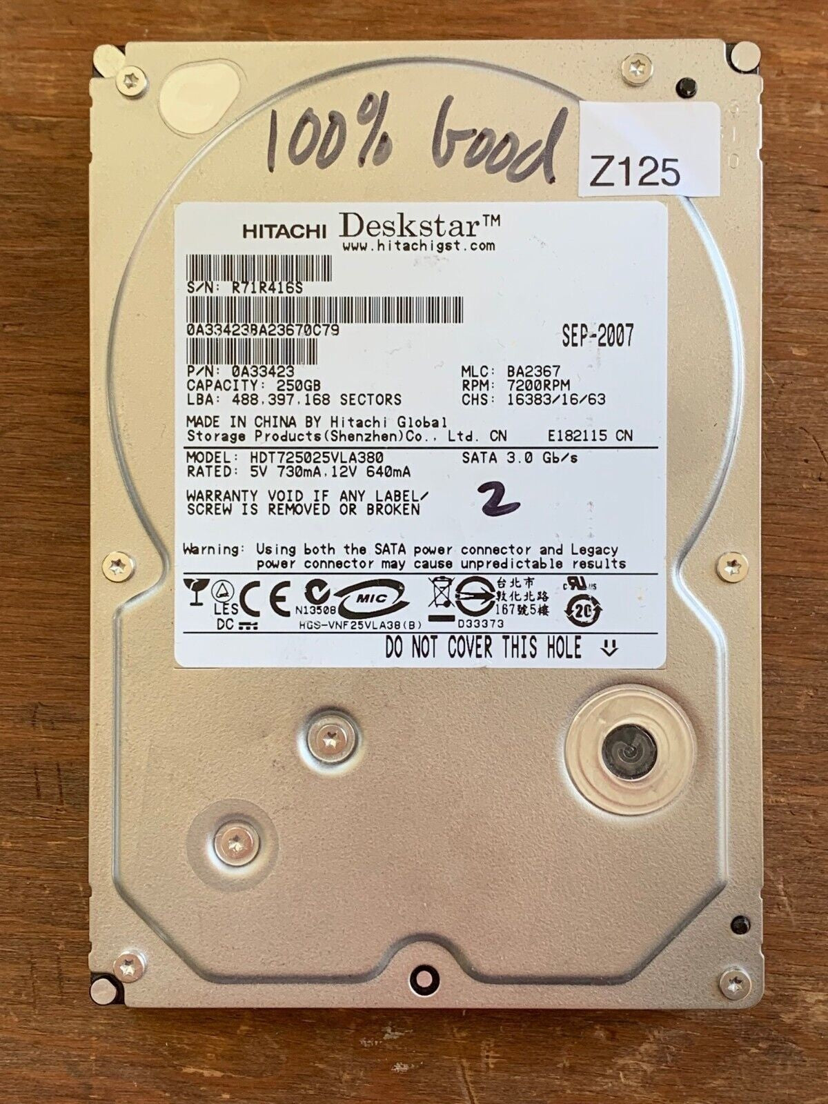 HDT725025VLA380 – 0A53043 BA2178 – BA2367 – P/N: 0A33423 – 250GB – 3.5" – SATA