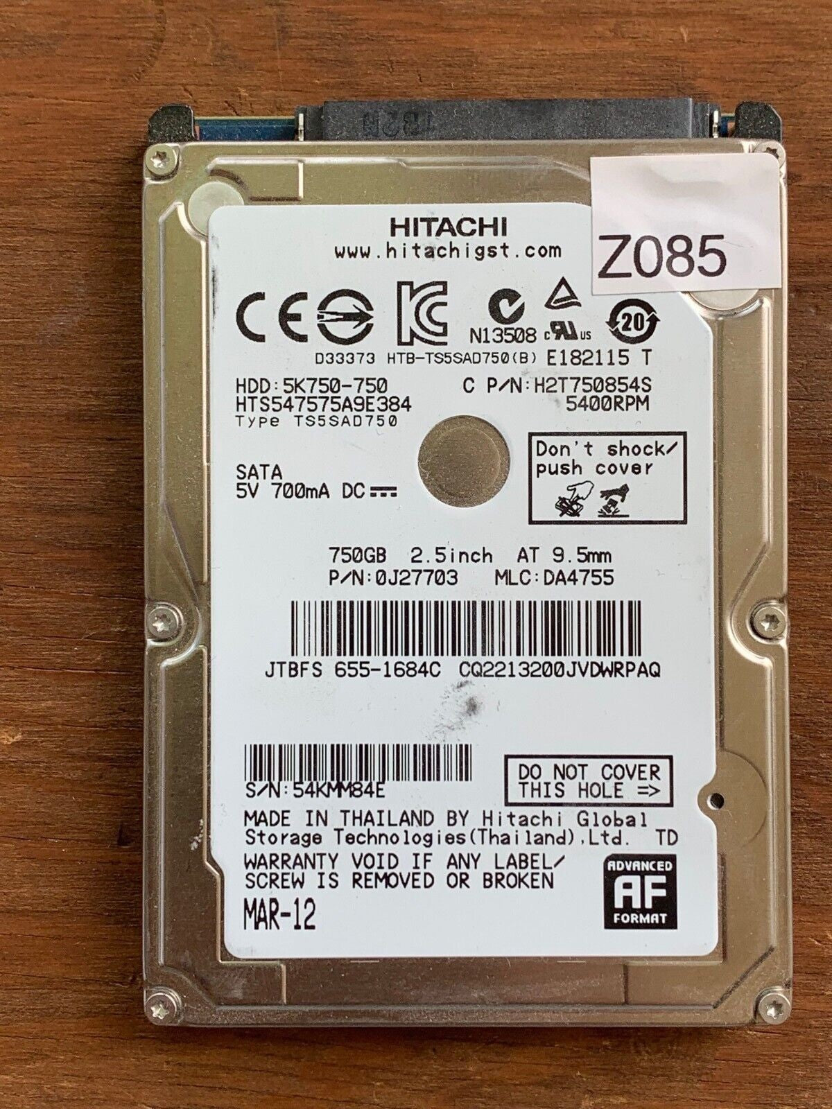 HTS547575A9E384 – 0J11459 DA4726 – HDD:5K750-750 – TS5SAD750 – DA4755 – P/N: 0J27703 – 750GB – 2.5" – SATA
