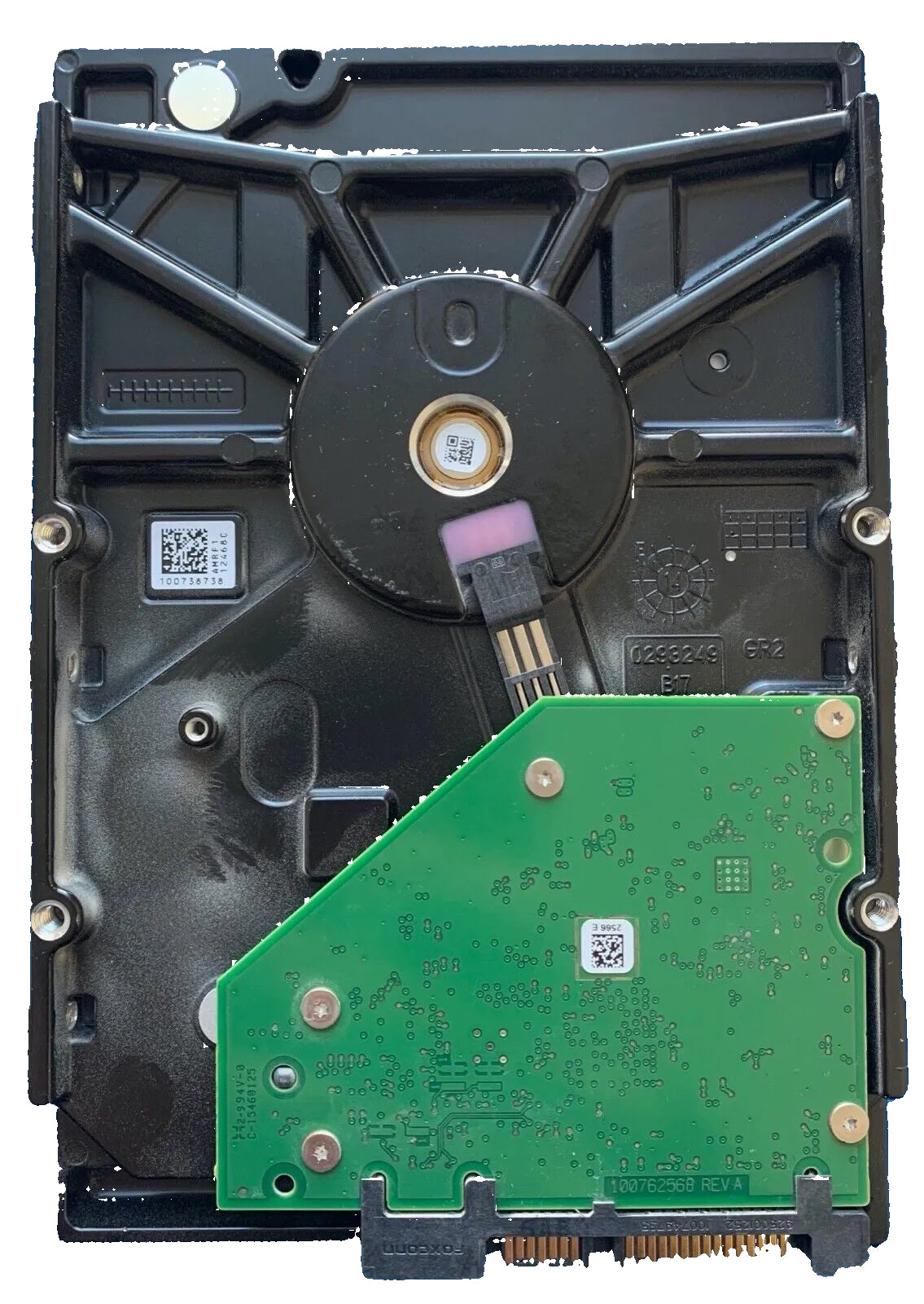 ST2000DM001 – 100762568 REV A – S/N: Z8E04CTD – P/N: 1ER164-044 – F/W: AQ03 – Site: TK – Date: 16285 – 2TB – 3.5" – SATA