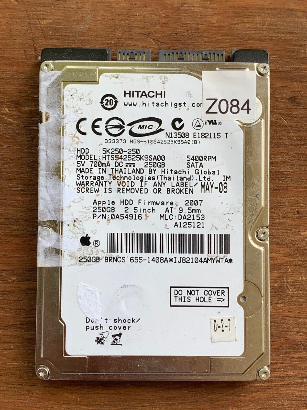 HTS542525K9SA00 – 0A54296 DA1803 – HDD:5K250-250 – DA2153 – P/N: 0A54916 – 250GB – 2.5" – SATA