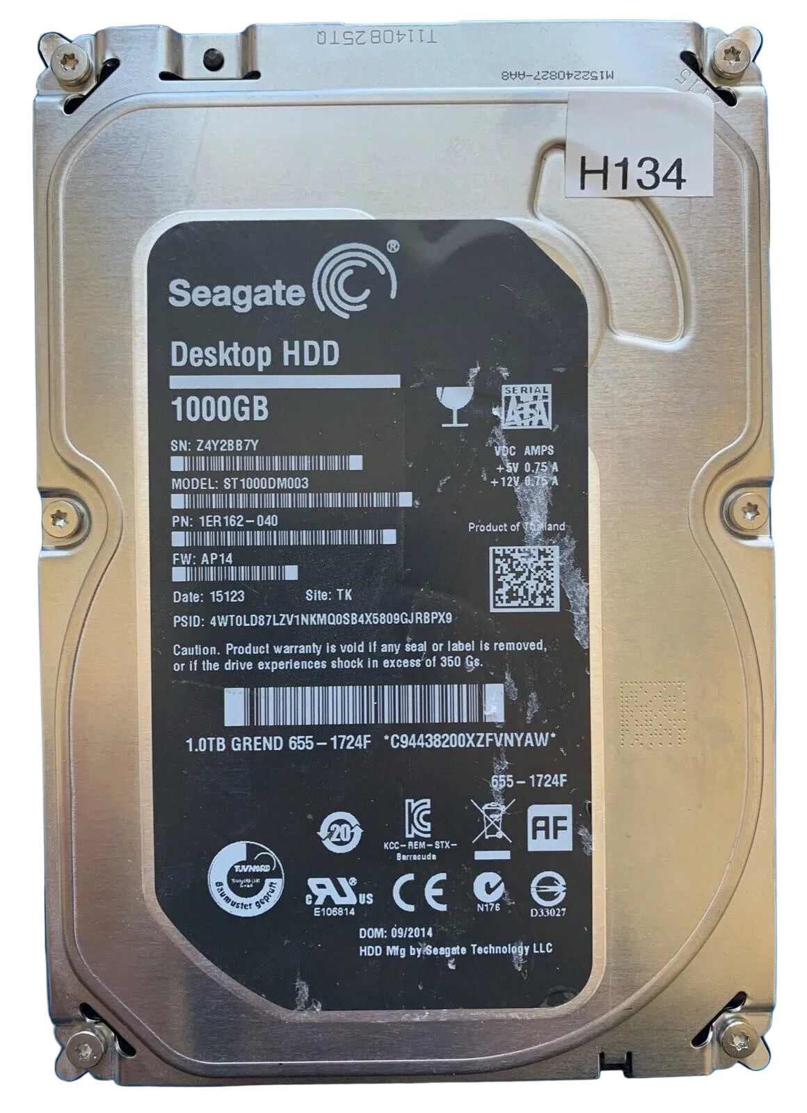 ST1000DM003 – 100724095 REV A – S/N: Z4Y2BB7Y – P/N: 1ER162-040 – F/W: AP14 – Site: TK – Date: 15123 – 1TB – 3.5" – SATA