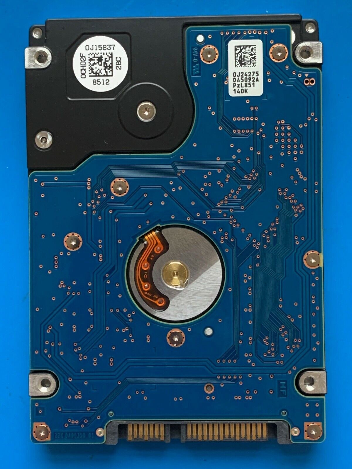 HTS541010A9E632 – 0J24275 DA5092 – DA7254 – P/N: 0J44123 – 1TB – 2.5" – SATA