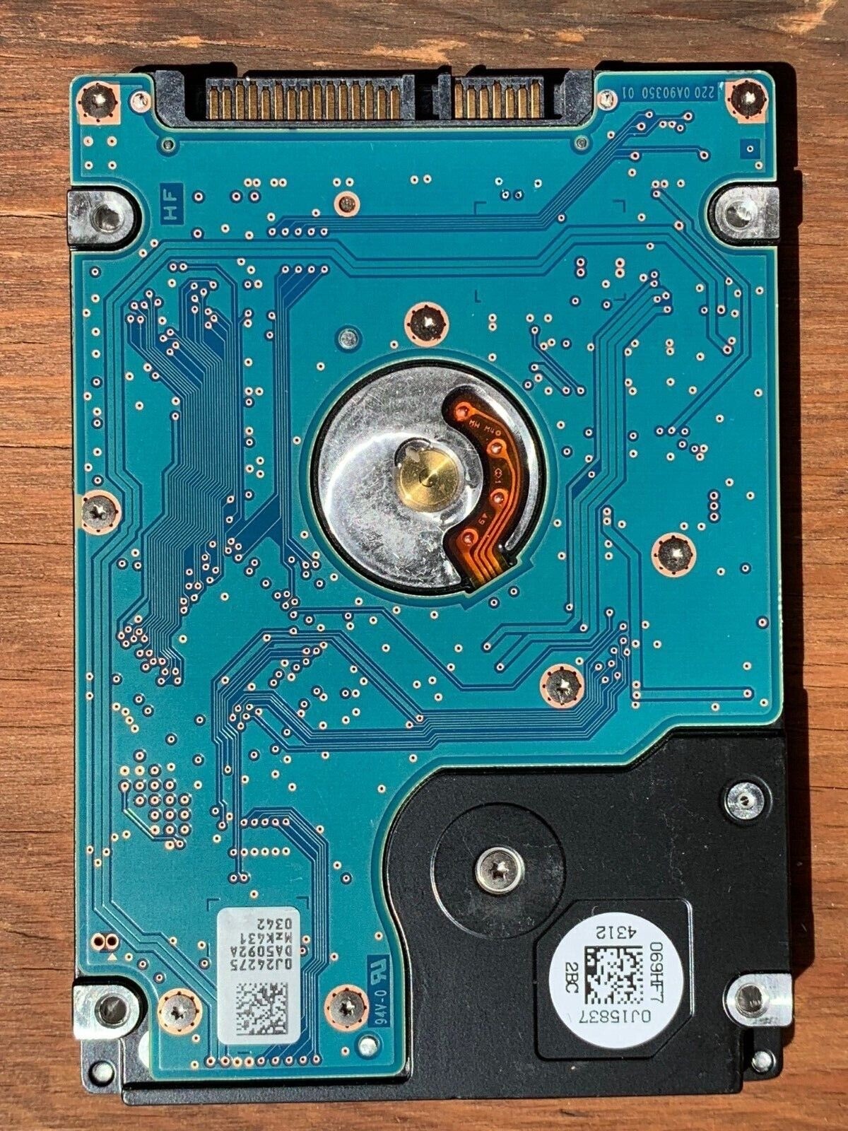 HTS541010A9E662 – 0J33093 DA5747 – DA5747 – P/N: 0J38093 – 1TB – 2.5" – SATA